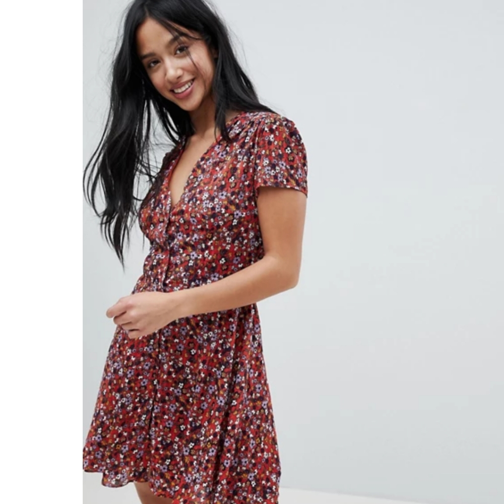 ASOS Glamorous Petite Orange Floral Button-Down D…